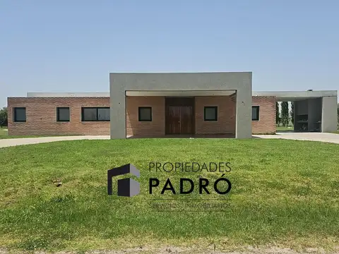 Casa en venta. UF 120. Barrio San Roque, Comarcas de Luján.