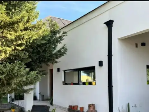 Casa en venta - Comarcas de Lujan