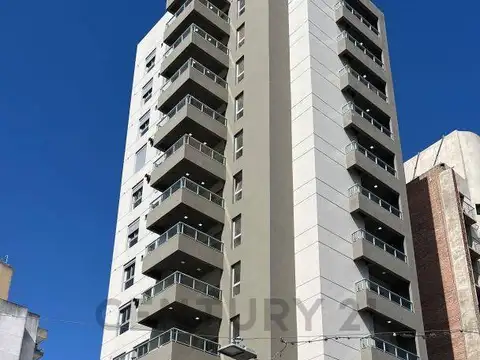 VENTA de Departamento de 2 Dormitorios con cochera en Barrio Constituyentes, Santa Fe.