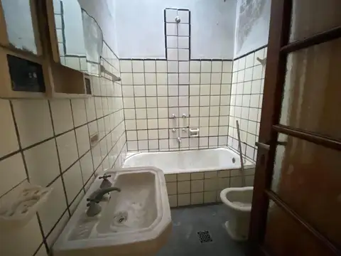 Depto Tipo Casa 6 ambientes con 2 baños