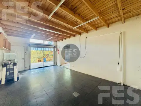 VENTA LOCAL - VETERINARIA - TERRENO IDEAL INVERSOR