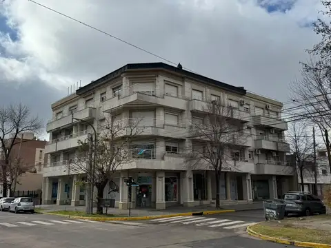 Departamento 2 amb en 2 plantas en venta en lujan