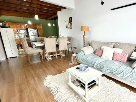 Depto Tipo Casa 4 ambientes con 1 baño