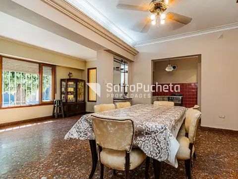 Depto Tipo Casa en Venta de 5 ambientes
