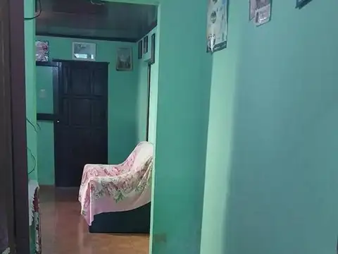 Se Vende Casa en Barrio Lanceros + 3 departamentos