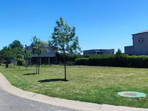 Terreno en Venta 30  mts Fondo