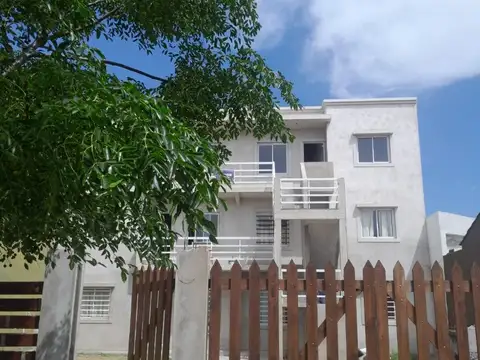 Departamento de 3 ambientes en segundo piso - Mar Del Tuyu (120499)