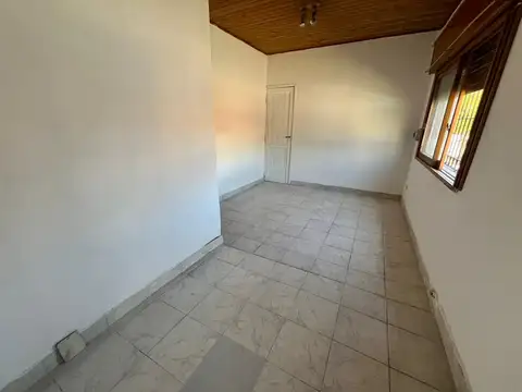Depto Tipo Casa 2 ambientes con 1 baño