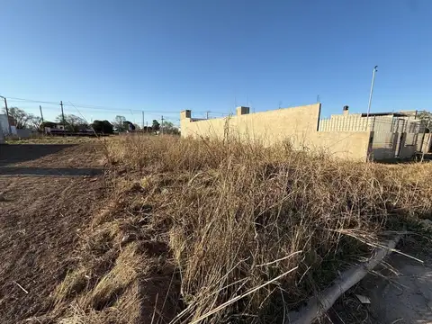 Terreno en Venta en Valle Cercano, USD 14.000