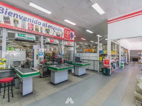 Local en Alquiler en La Comercial, USD 26.000
