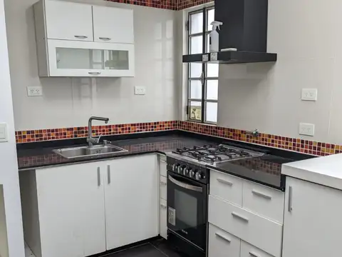 3 ambientes impecable, sin muebles , muy luminoso