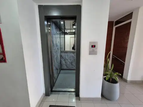 Departamento 4 ambientes con 3 baños