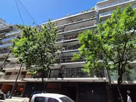 Muy lindo departamento 4 ambientes con dependencia y cochera