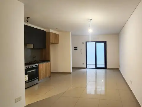 DEPARTAMENTO MONOAMBIENTE ALQUILER BOEDO PB CON PATIO