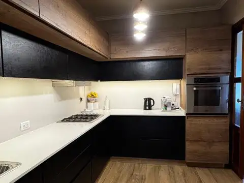 CASA EN VENTA - MERLO CENTRO