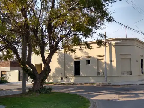 Casa antigua centrica