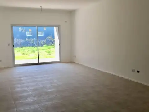 Hermosa Casa en LA COMARCA