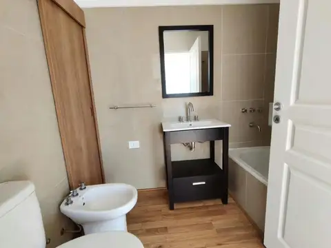 Departamento en Alquiler al Este