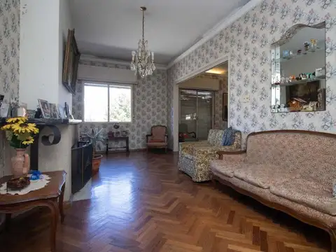 VENTA APARTAMENTO 3 DORMITORIOS Y SERVICIO POCITOS