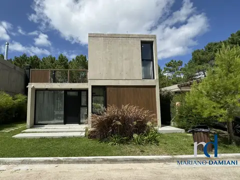 Casa en Venta en Pinamar Norte, USD 280.000