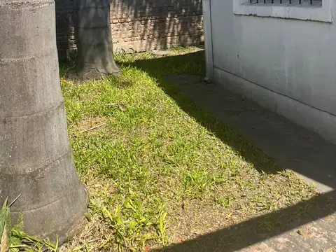 Casa en Alquiler con 1 cochera
