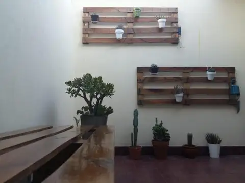 Depto Tipo Casa en Alquiler de 3 ambientes