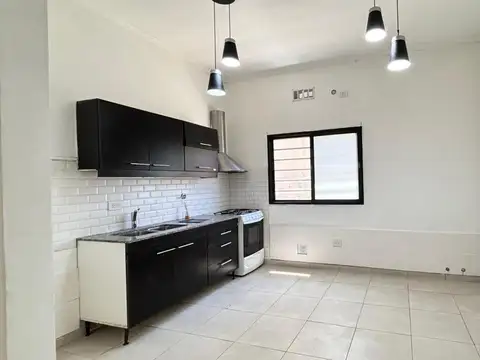 Depto Tipo Casa en Alquiler de 3 ambientes