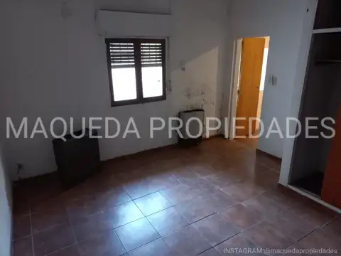 Depto Tipo Casa en Venta 40 años