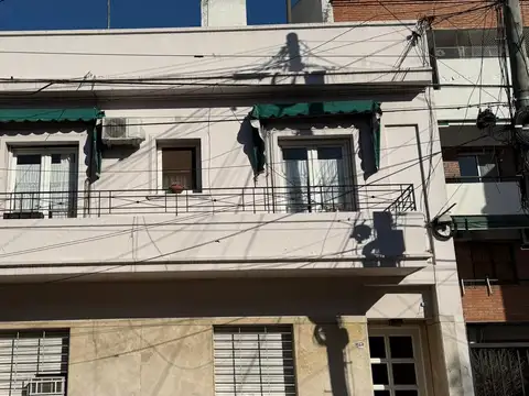 Francisco Narciso De Laprida 1400, Piso 1