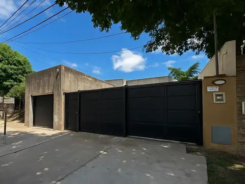 VENTA CASA 6 AMBIENTES EN BENAVIDEZ