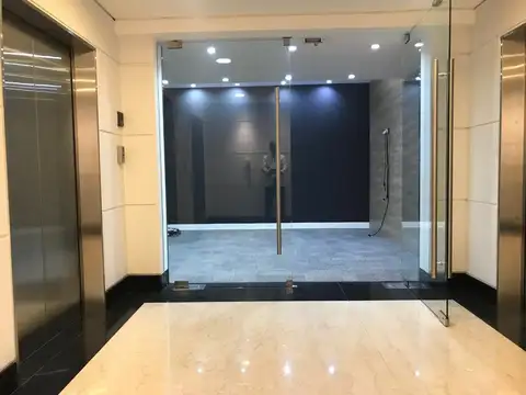 Oficina Monoambiente con 4 baños