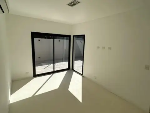 Depto Tipo Casa 5 ambientes con 2 baños