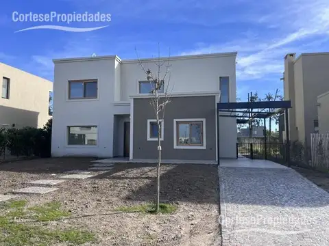 Casa en venta en el Barrio Santa Ana