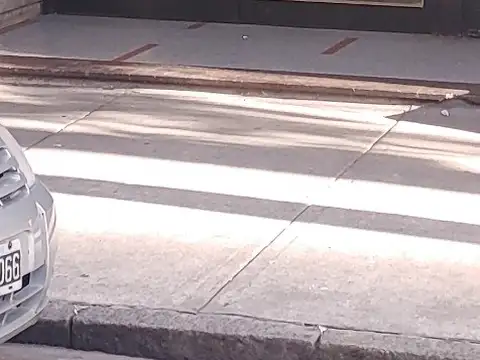 Arenales 2000, Piso 3