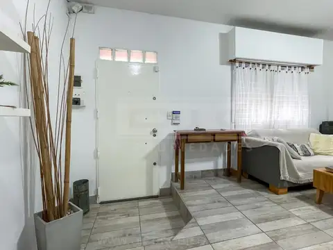 Depto Tipo Casa en Venta de 4 ambientes