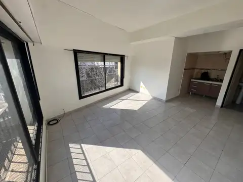 Depto Tipo Casa en Alquiler de Monoambiente