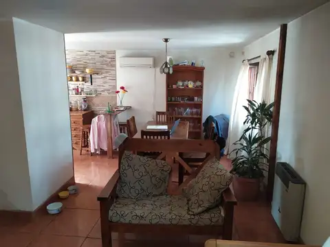 Depto Tipo Casa 4 ambientes con 1 baño