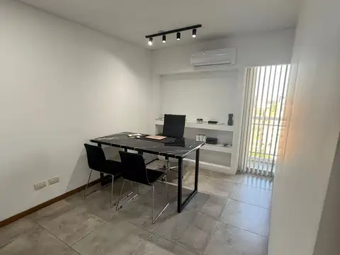 Departamento para uso de Oficina con cochera en Quilmes centro frente al colegio de abogados