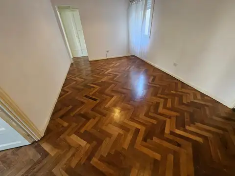 Cerrito 100, Piso 4