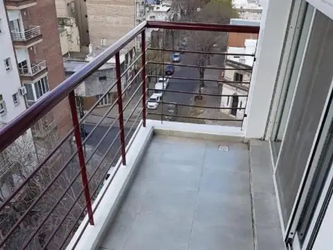 Departamento en Alquiler en Abasto, $ 450.000