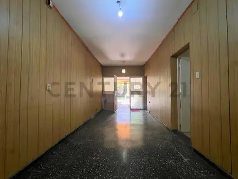 Pago Largo 500, Piso 0