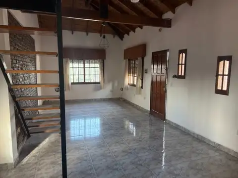 Depto Tipo Casa en Venta de 3 ambientes