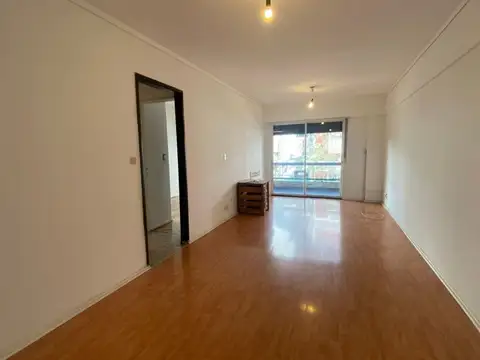 Juncal 2700, Piso 1