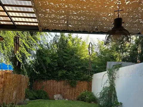 Depto Tipo Casa 3 ambientes con 2 baños