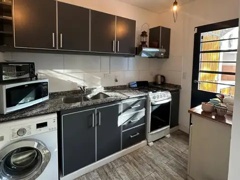 Depto Tipo Casa en Alquiler con 1 cocheras