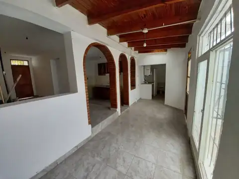 VENTA CASA EN EL CORAZON DE MAIPU MENDOZA