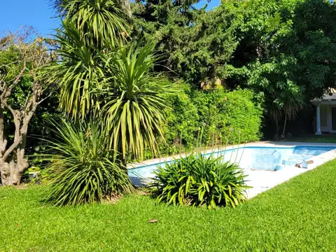 Casa 4 ambientes con 4 baños