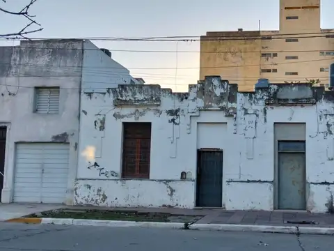 VENTA CASA A REFACCIONAR 2 DORM ALTA CORDOBA