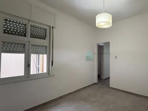 Depto Tipo Casa en Alquiler de 2 ambientes