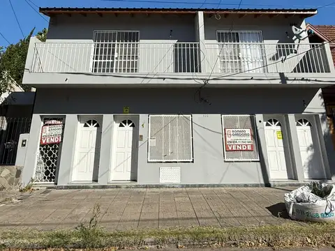 Departamento dos ambientes al frente